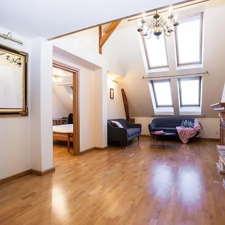 Gertrude's Apartman *